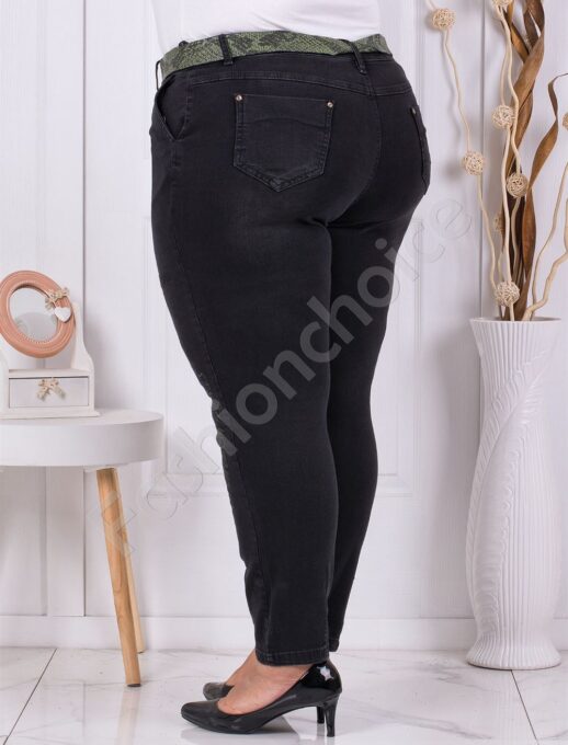Plus size μαύρο τζιν παντελόνι με δερμάτινη ζώνη και κέντημα-κωδ 5188