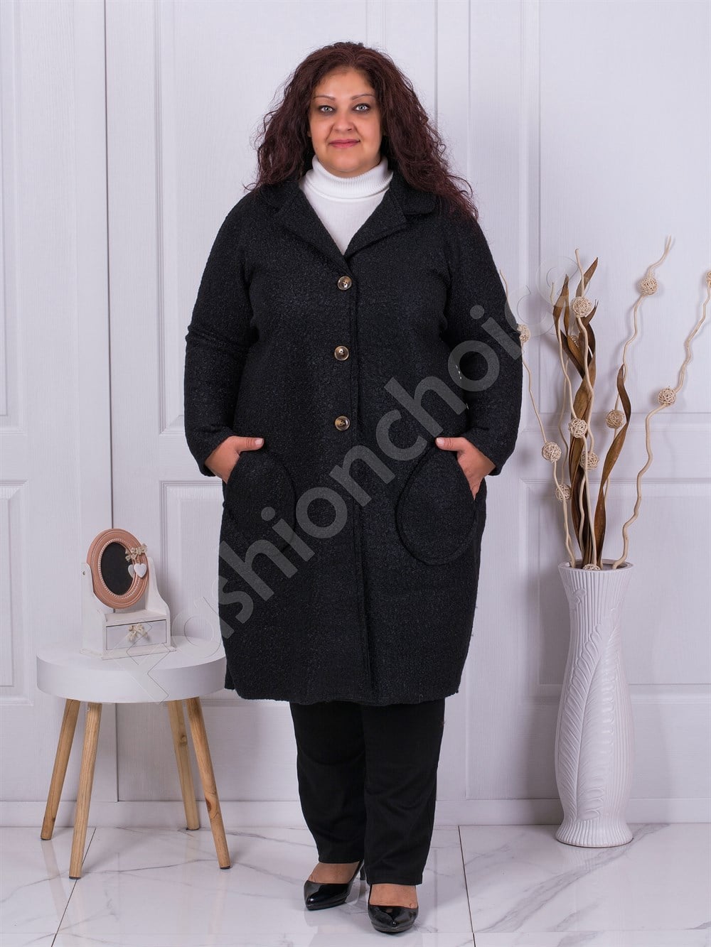 Plus size μπουκλέ παλτό σε μαύρο-κωδ 6247-3