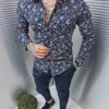 Ανδρικό πουκάμισο με φλοράλ ντεσέν σε μπλε-κωδ 064-1