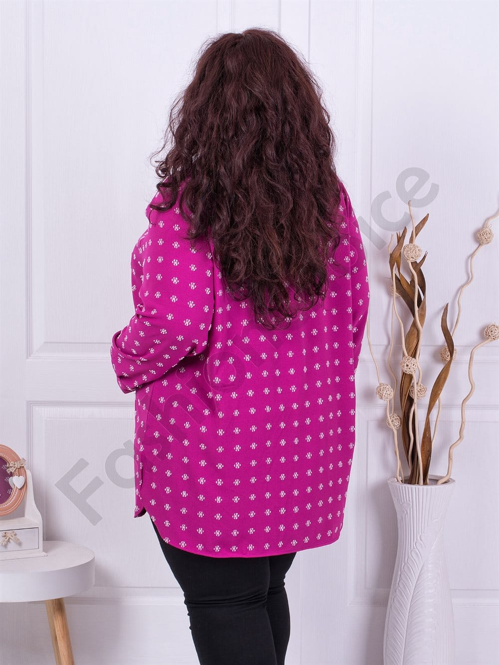 Plus size πουκάμισο με σχέδιο από λευκά λουλούδια-φούξια-κωδ 2098-7