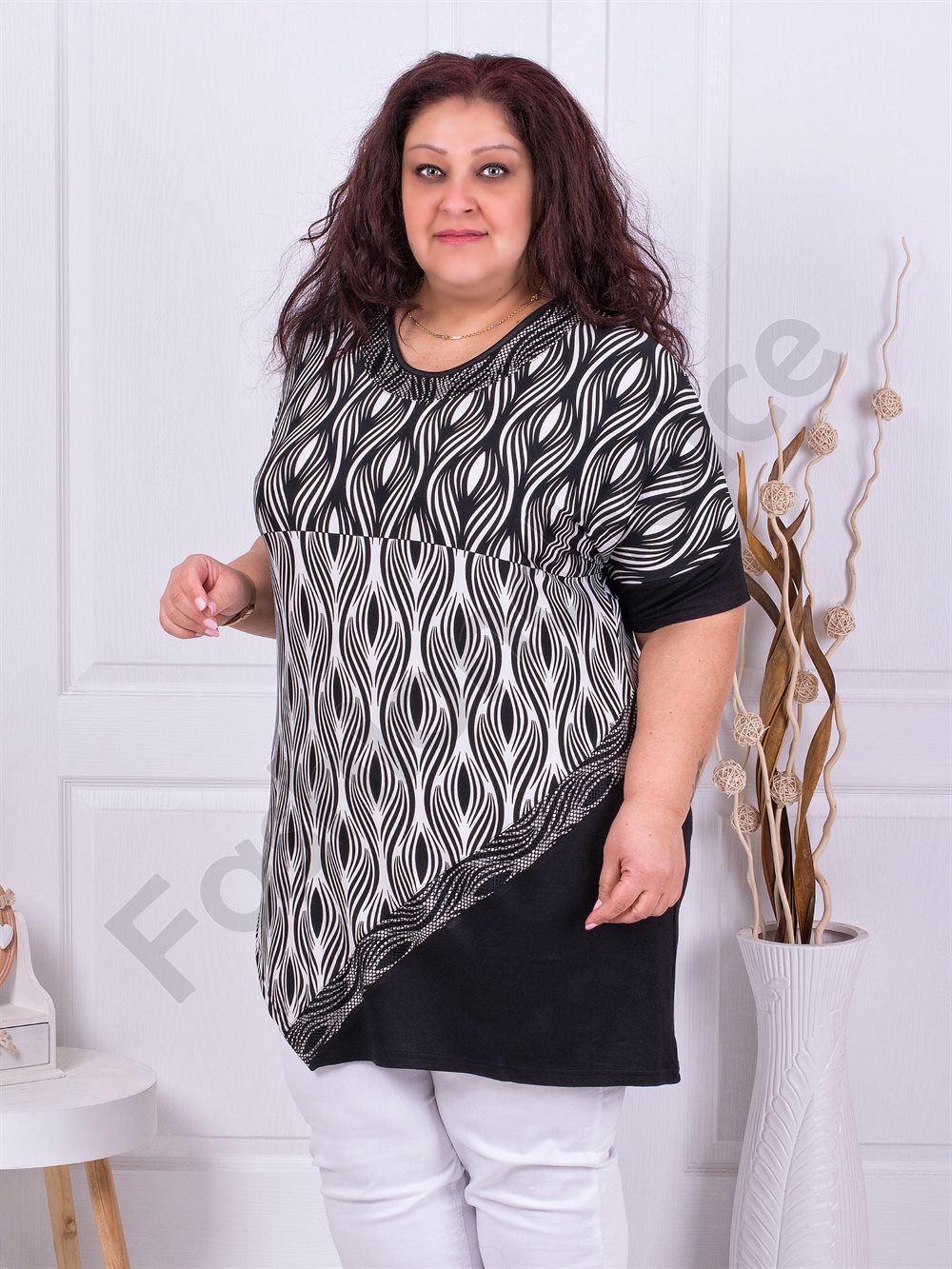 Plus size ασύμμετρη τουνίκ με ασπρόμαυρα σχέδια-κωδ 1116-2 - Image 2