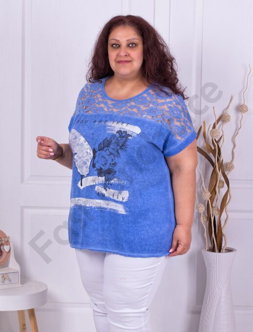 Plus size μπλούζα με απλικέ και δαντέλα στους ώμους-μπλε-κωδ 7525-1