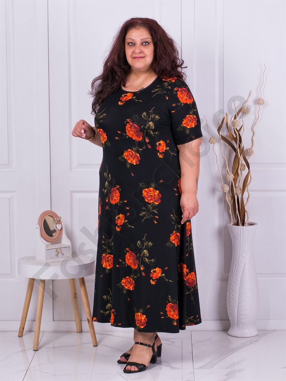 Plus size φόρεμα μαύρο με πορτοκάλι λουλούδια-κωδ 22824-13