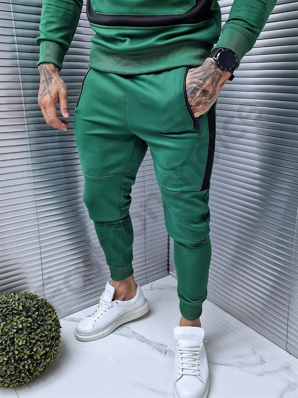 Ανδρικό αθλητικό σετ με Hoodie και τσέπη μπροστά-πράσινο-κωδ 073-1 - Image 2