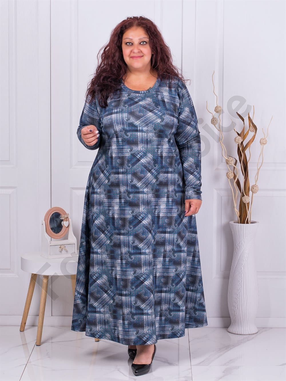 Plus size μακρύ φόρεμα με χρωματιστά μοτίβα-μπλε-κωδ 334