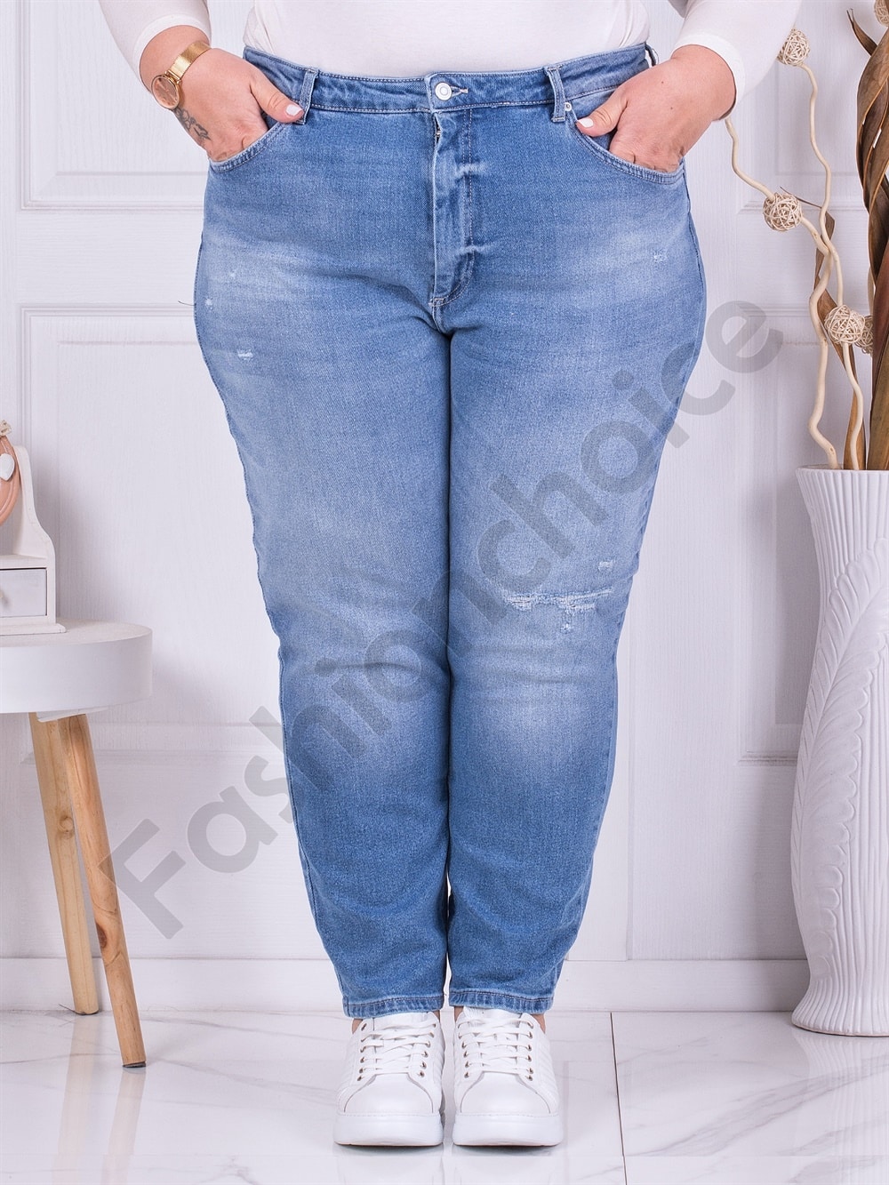 Plus size τζιν Mom Fit με ελαφρά σκισίματα-ανοιχτό μπλε-κωδ 2314