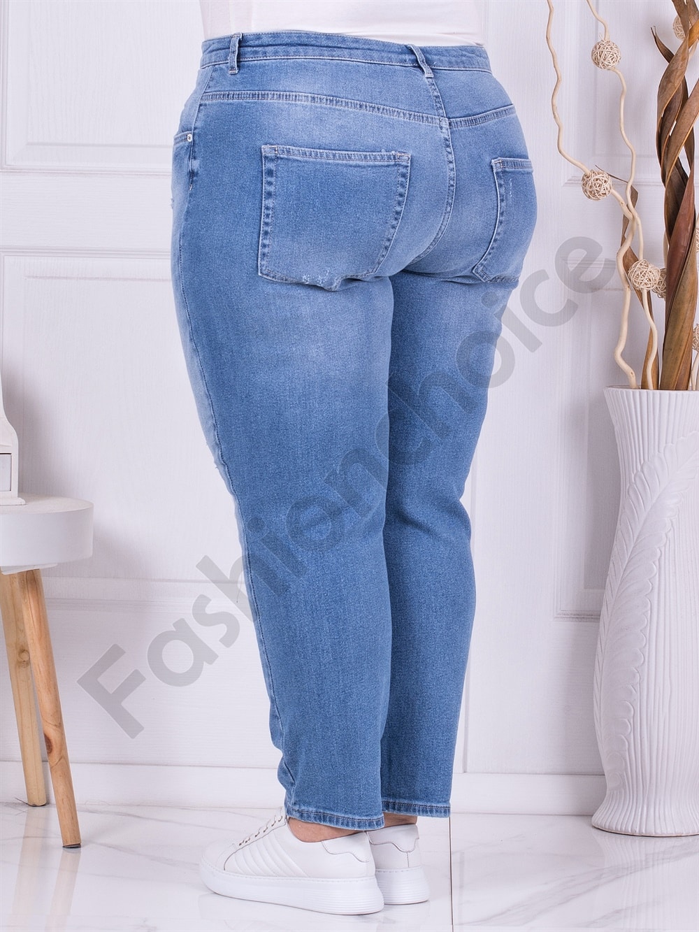 Plus size τζιν Mom Fit με ελαφρά σκισίματα-ανοιχτό μπλε-κωδ 2314