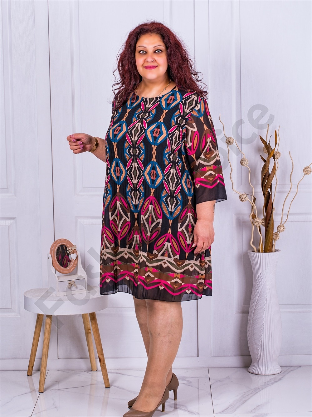 Plus size πλισέ φόρεμα με έθνικ σχέδιο-μαύρο-κωδ 8052-9 - Image 2