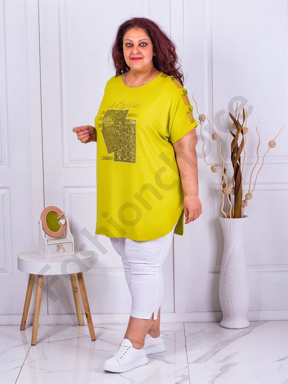 Plus size μπλούζα με τούλι στους ώμους-χρώμα lime-κωδ 7366-6 - Image 2