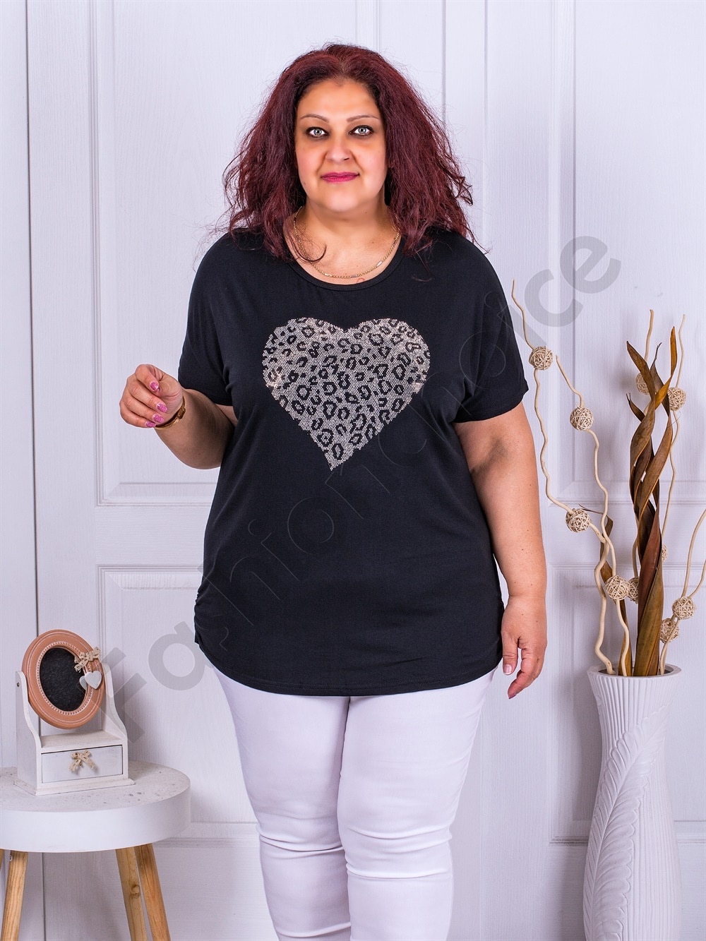 Plus size μπλούζα με απλικέ καρδιά-μαύρο-κωδ 9826