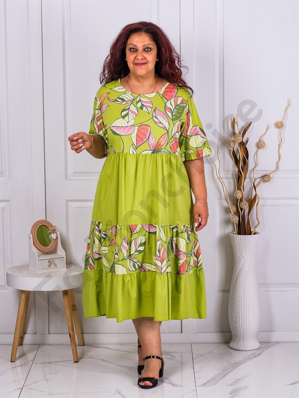 Plus size φόρεμα με βολάν σε μοτίβο φύλλα-λάιμ-κωδ 4503-1