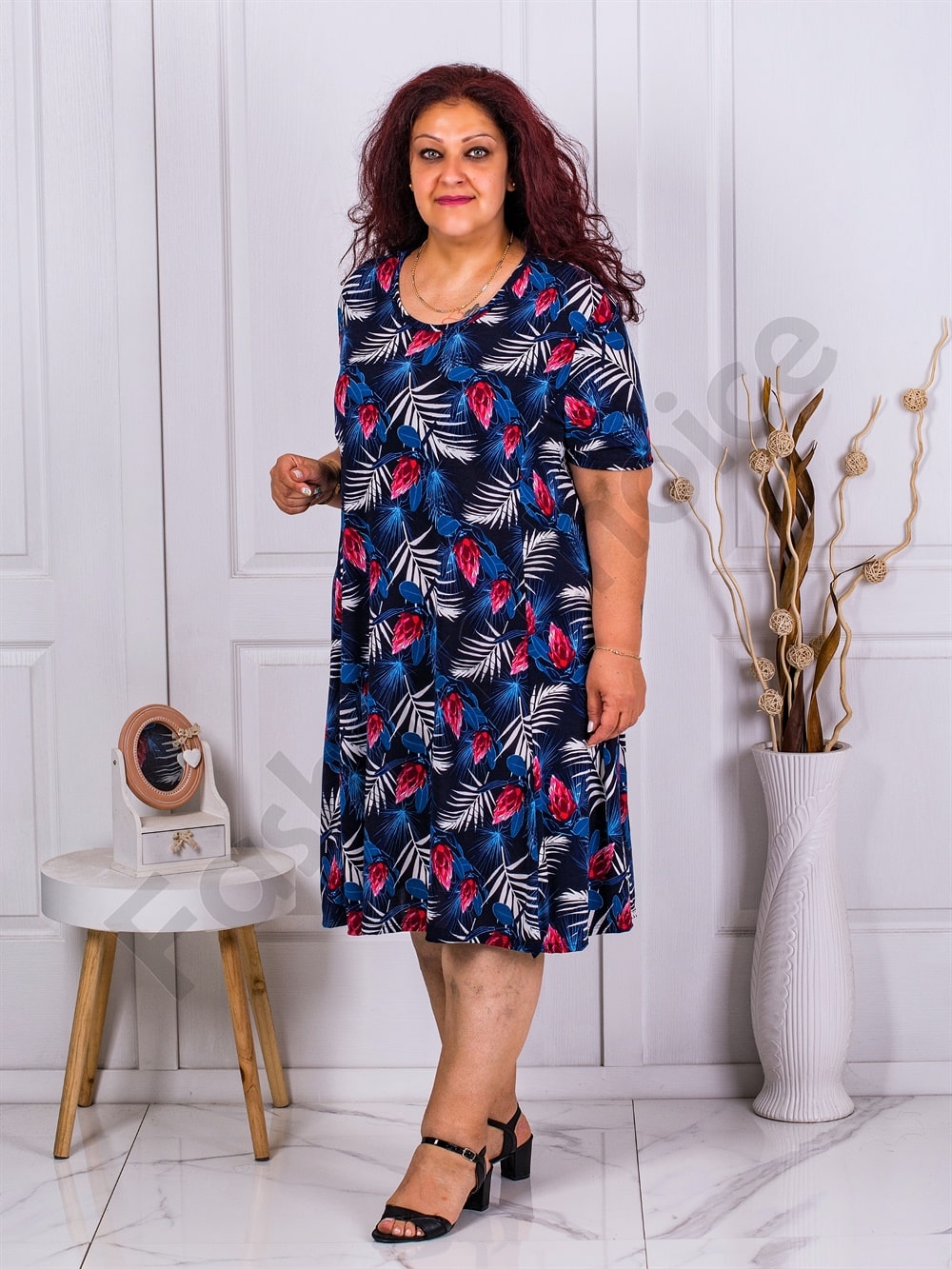 Plus size μπλε φόρεμα με ντεσέν φύλλα-μπλε/λευκό-κωδ 1064-1