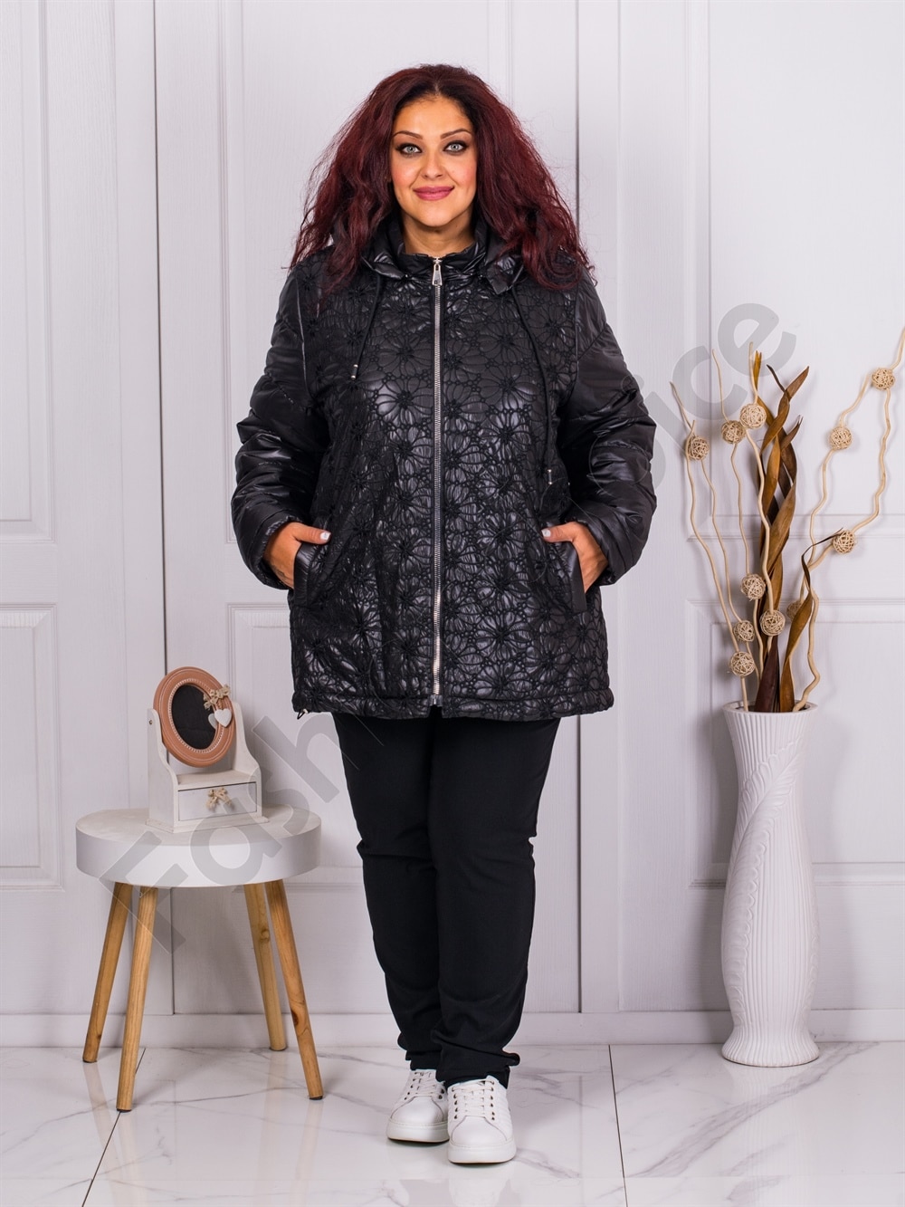 Plus size μπουφάν με κεντημένα λουλούδια-μαύρο-κωδ 62089