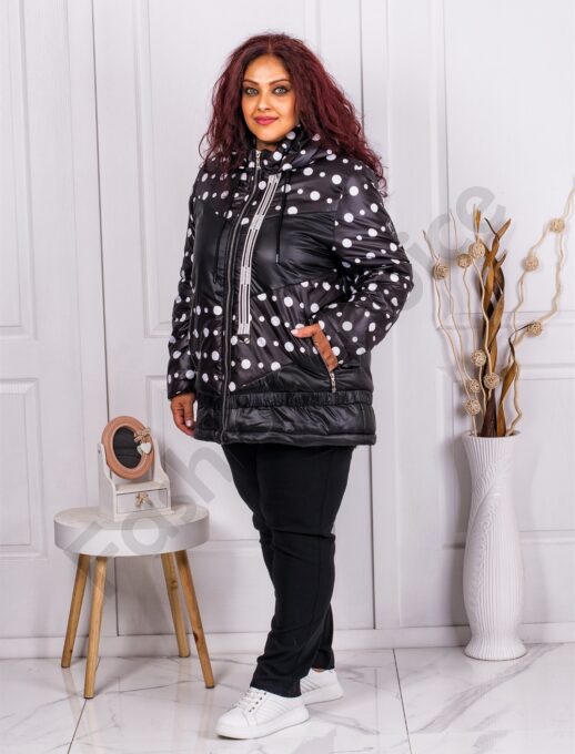 Plus size χειμωνιάτικο μπουφάν με πουά-μαύρο-κωδ 62090