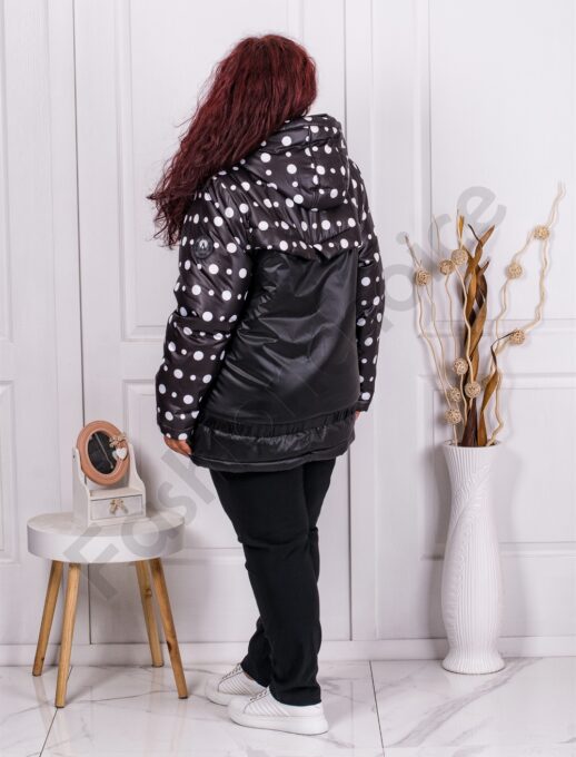 Plus size χειμωνιάτικο μπουφάν με πουά-μαύρο-κωδ 62090