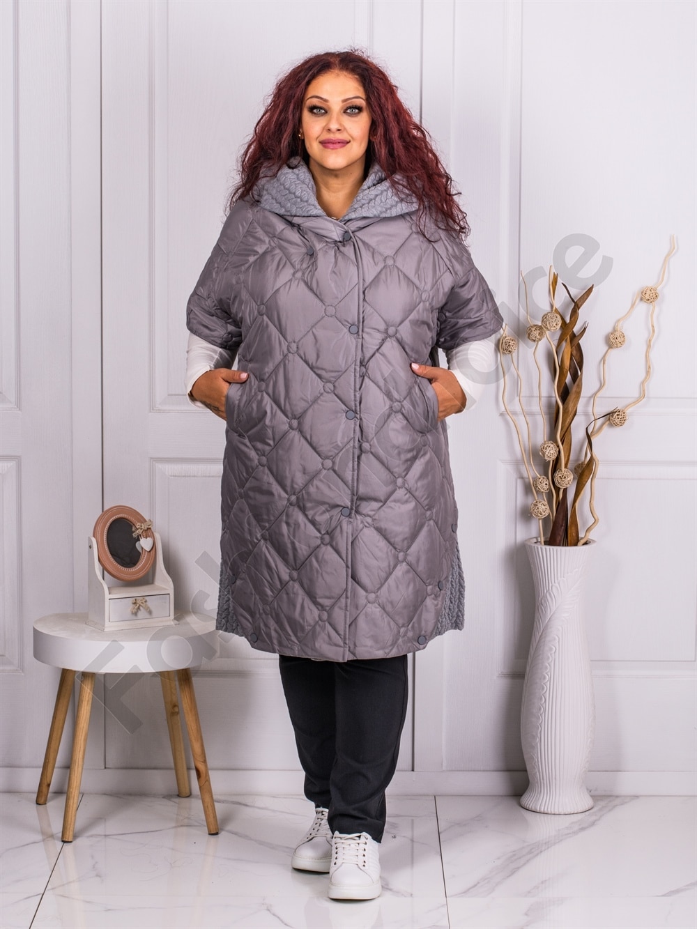 Plus size κοντομάνικο μπουφάν με κουκούλα-γκρι-κωδ 90044