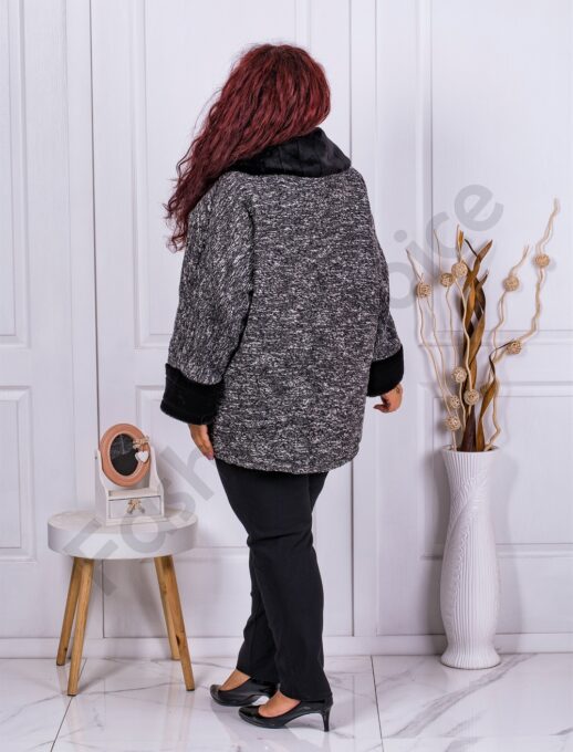 Plus size παλτό με γούνινο γιακά-μαύρο μελανζέ-κωδ 23685
