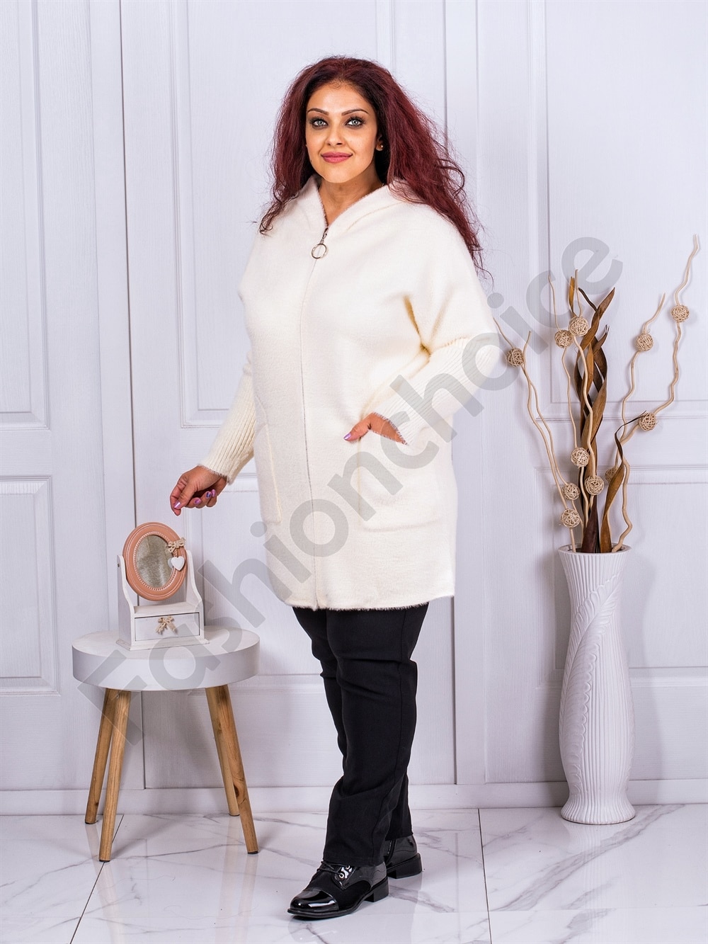 Plus size γούνινη ζακέτα με πλεκτά μανίκια-εκρού-κωδ 33023-2