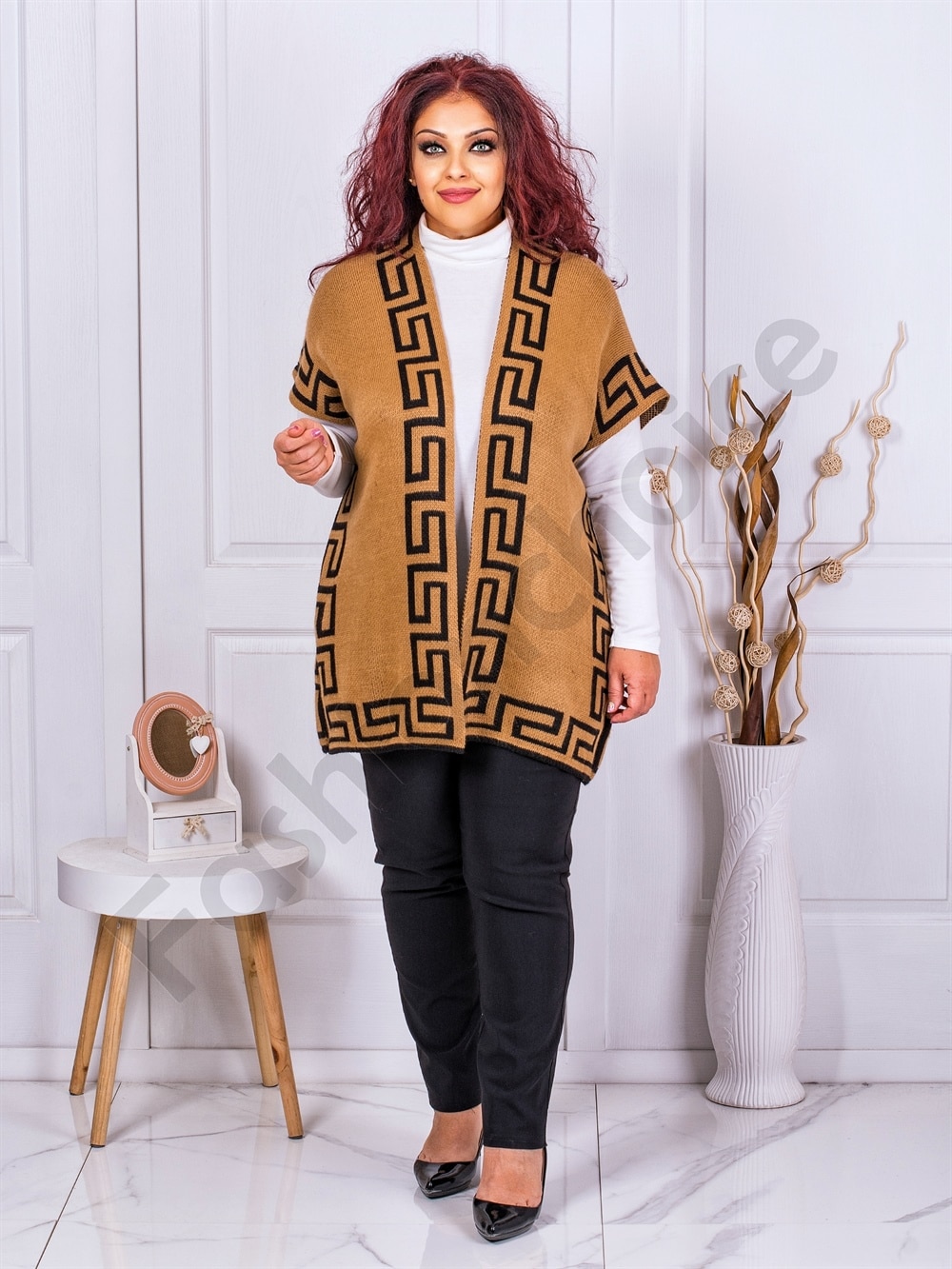 Plus size πλεκτό γιλέκο με μοτίβο μαιάνδρο-καμηλό-κωδ 23008