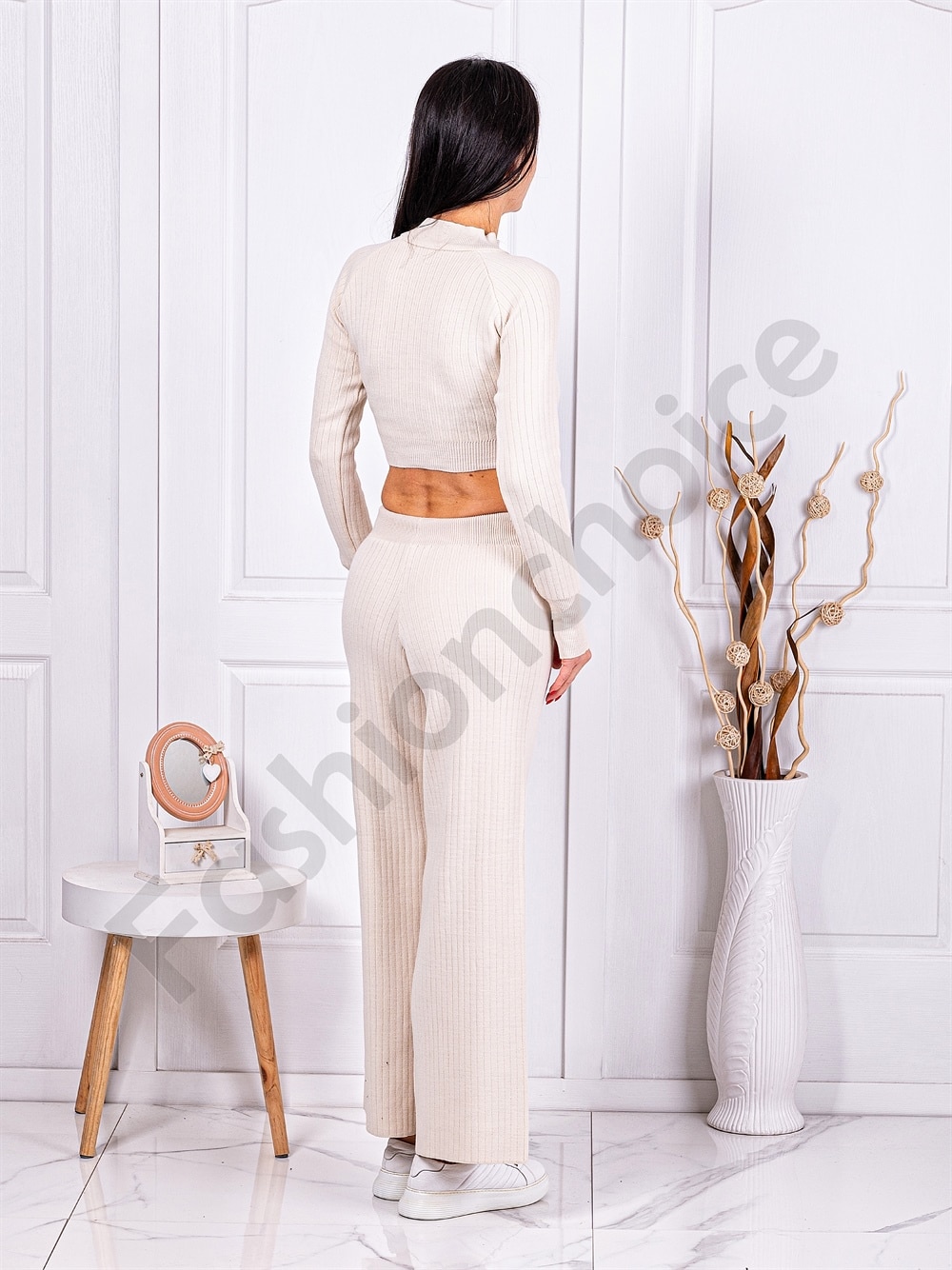 Γυναικείο σετ crop top και παντελόνι-εκρού-κωδ 4004-1