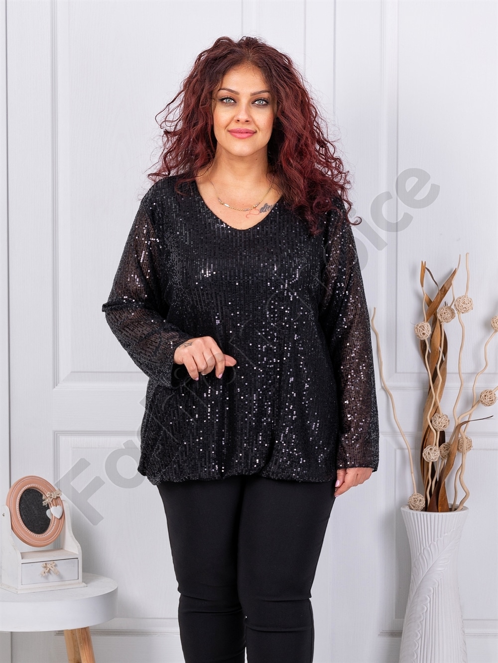 Plus size μπλούζα με παγιέτες-μαύρο-κωδ 241026