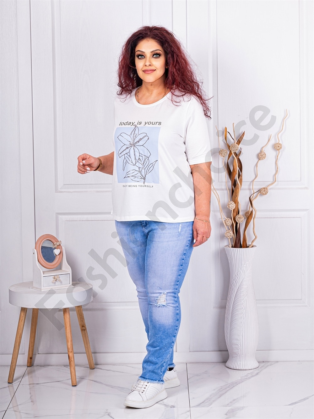 Plus size μπλούζα σε λευκό με τύπωμα-κωδ 813421