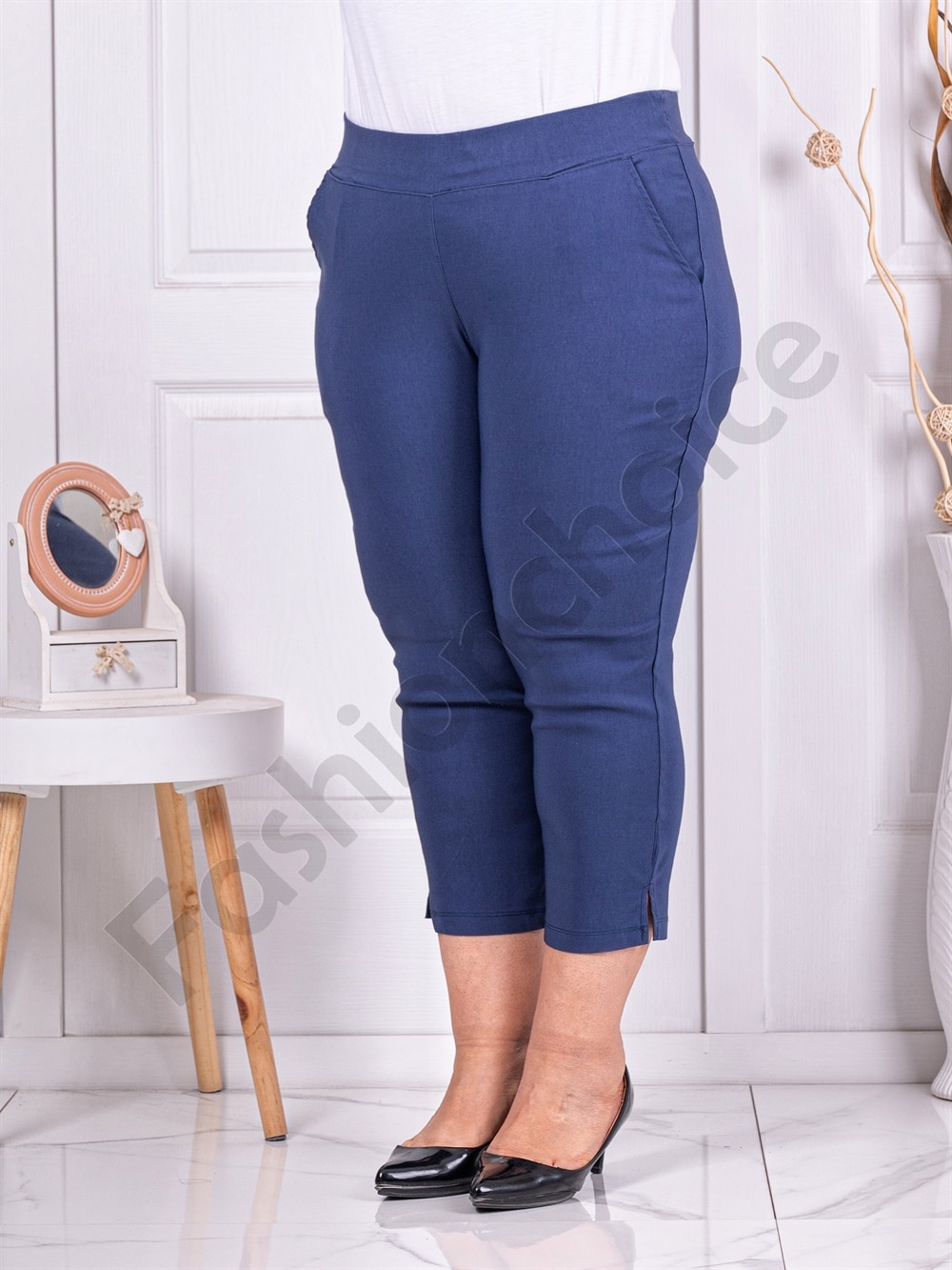 Plus size παντελόνι κάπρι-μπλε-κωδ 24238-11
