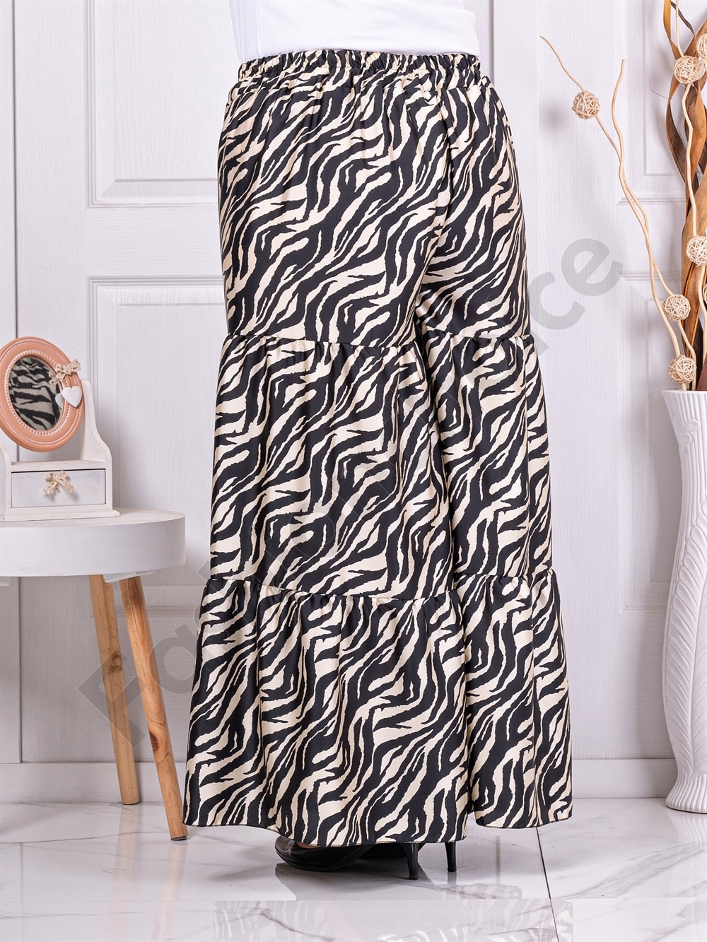 Plus size παντελόνι σε φαρδιά γραμμή με ασπρόμαυρο σχέδιο-κωδ 3300-2