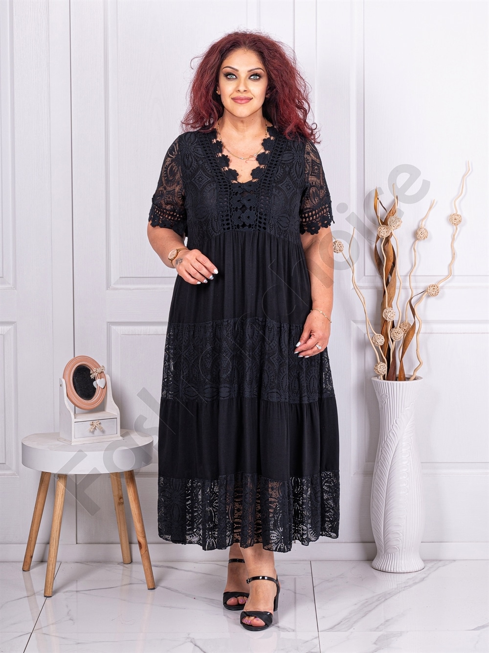 Plus size V-neck φόρεμα με δαντέλα-μαύρο-κωδ 4274