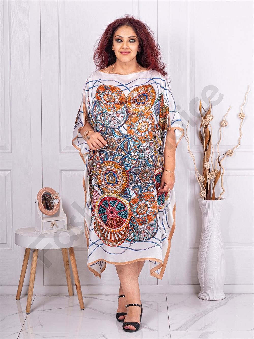 Plus size σατέν καφτάνι με τύπωμα μαντάλα-λευκό-κωδ 391-1