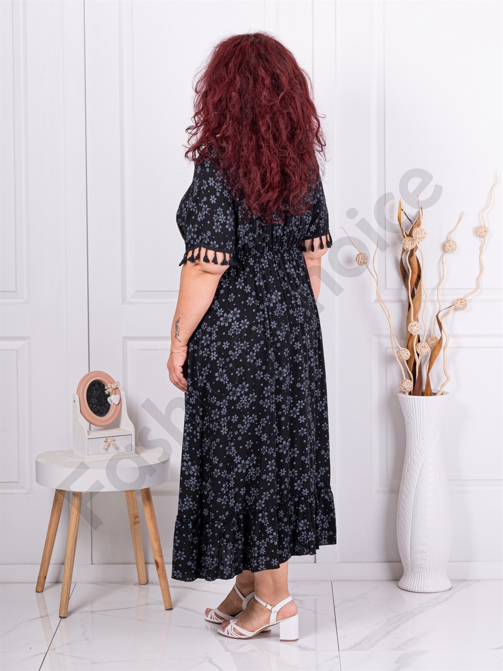 Plus size φόρεμα με σχέδιο μικρά λουλούδια-μαύρο-κωδ 21364