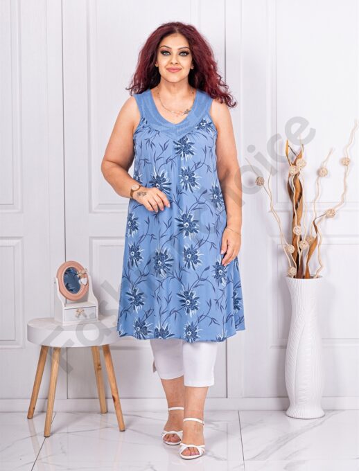 Plus size μακρύ τοπ με δαντέλα στο ντεκολτέ-μπλε-κωδ 241210