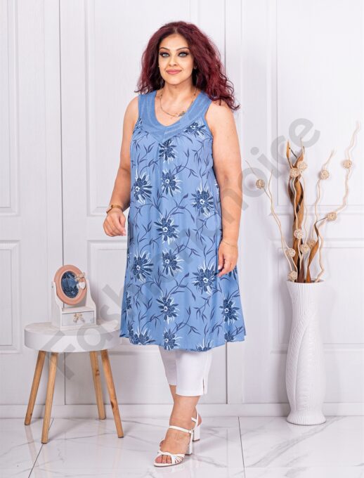 Plus size μακρύ τοπ με δαντέλα στο ντεκολτέ-μπλε-κωδ 241210