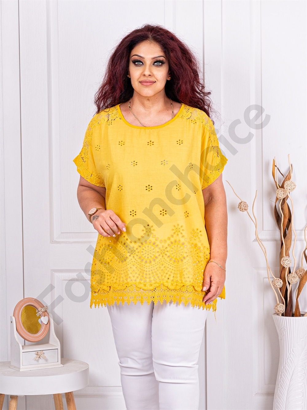 Plus size μπλούζα με τρυπητό κέντημα και δαντέλα-μουσταρδί-κωδ 241139-6