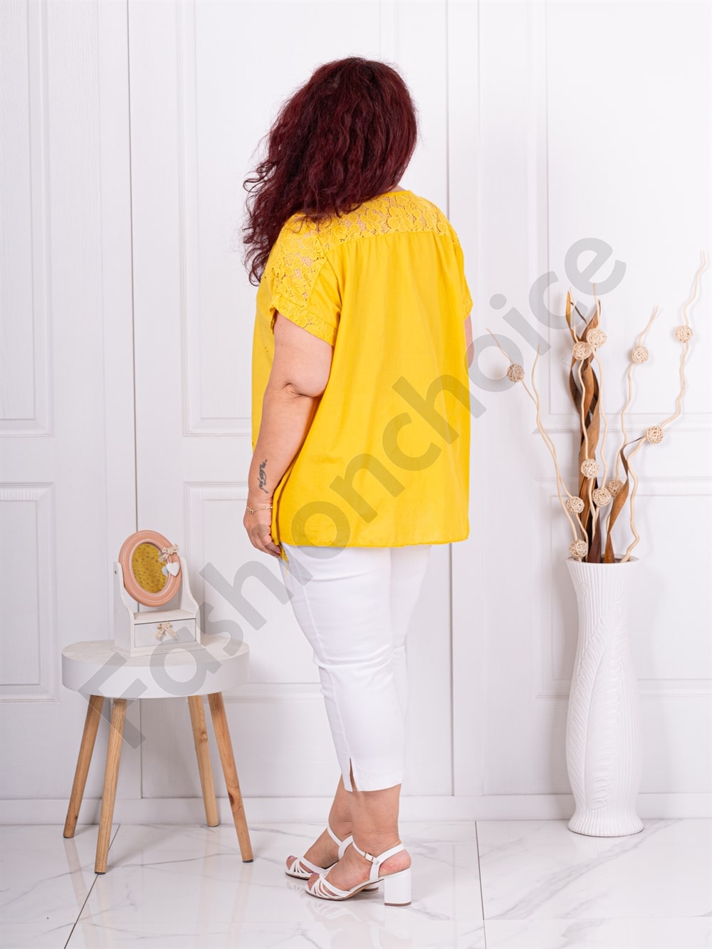 Plus size μπλούζα με τρυπητό κέντημα και δαντέλα-μουσταρδί-κωδ 241139-6