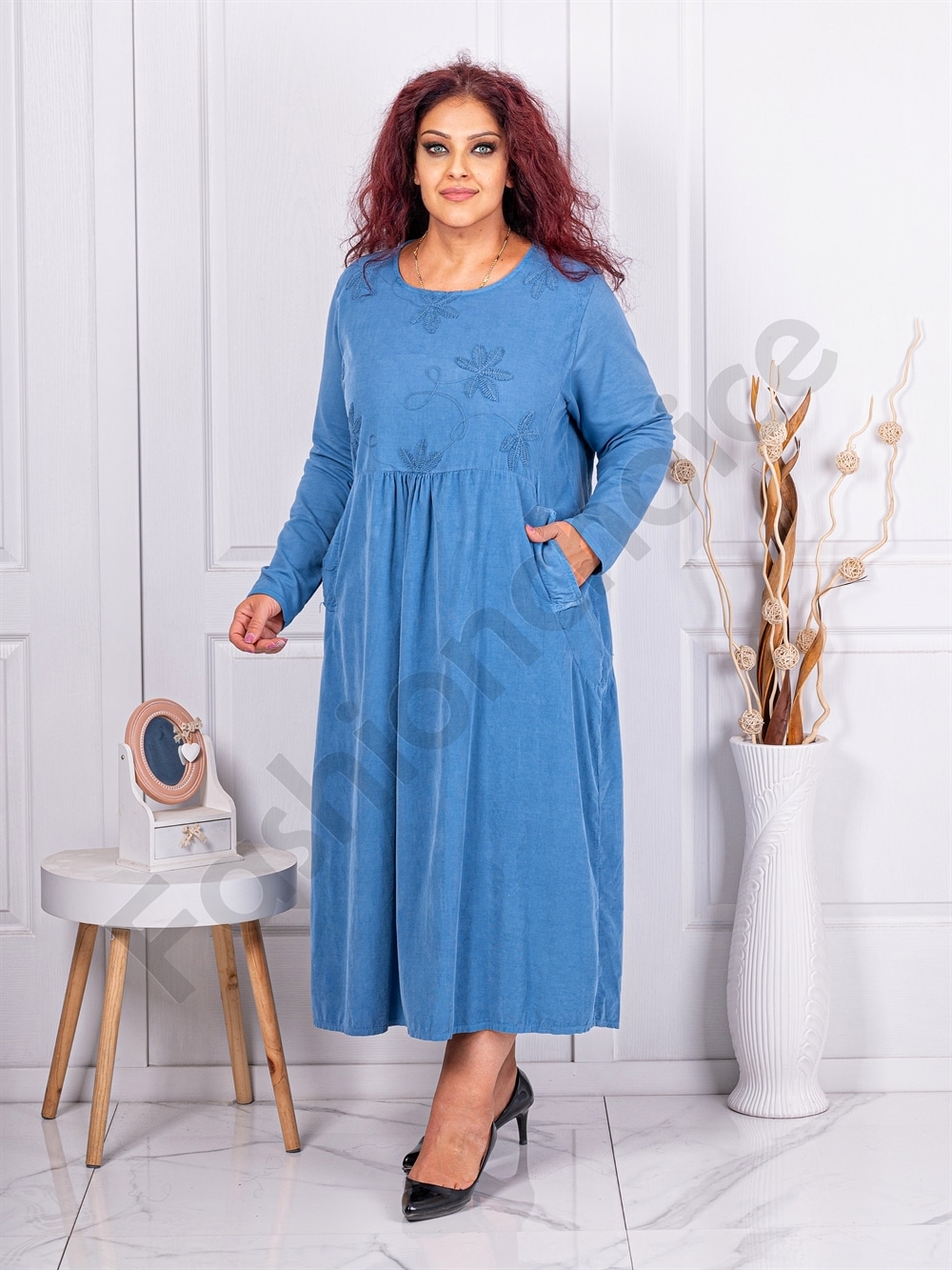 Plus size κοτλέ φορέμα με κεντημένα λουλούδια-μπλε-κωδ 10917-1