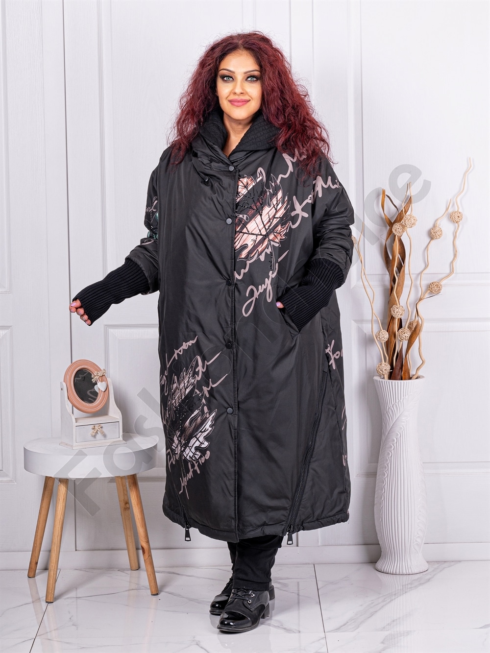 Plus size μακρύ μπουφάν με σχεδία και επιγραφές-κωδ 10481
