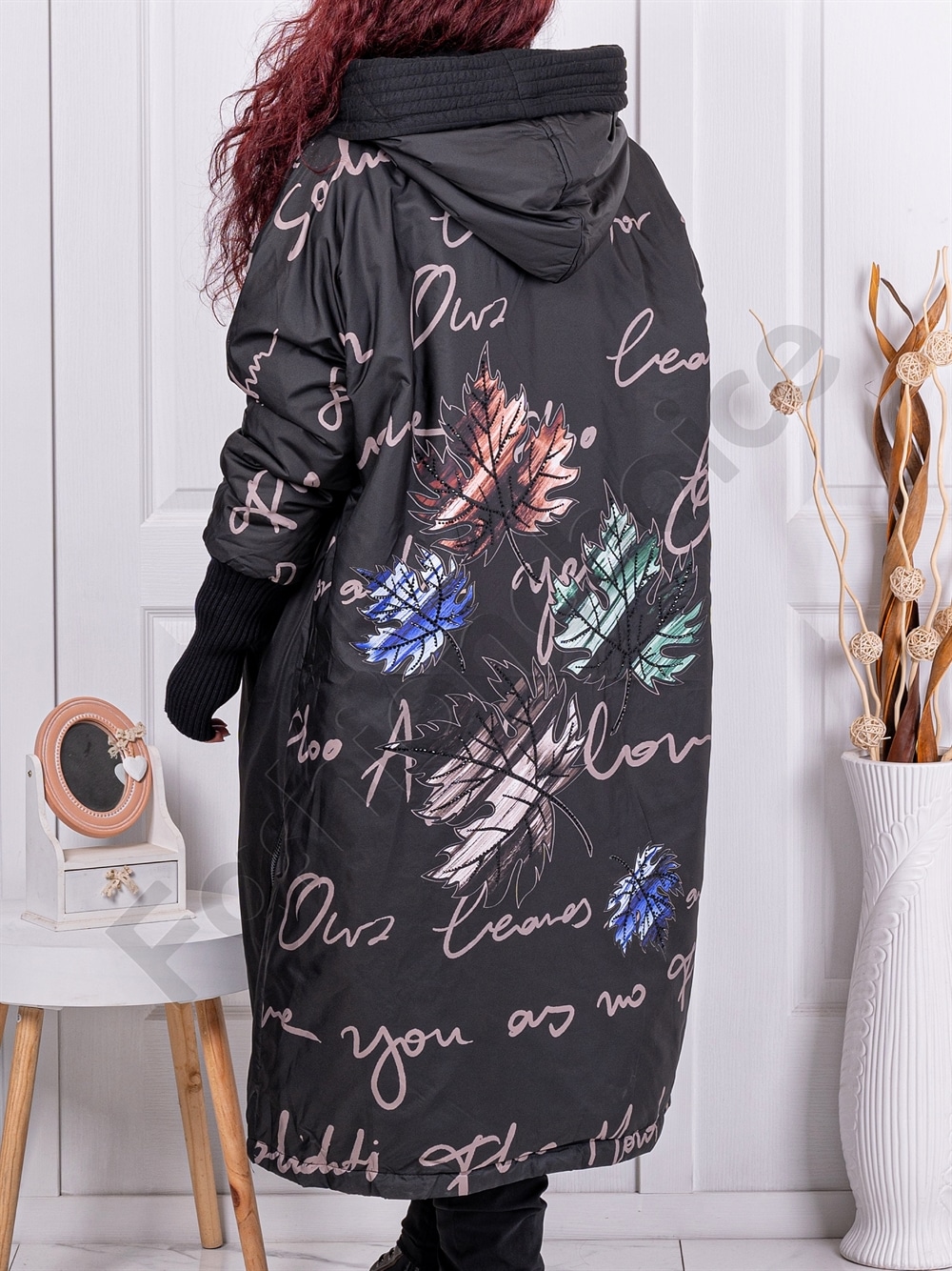 Plus size μακρύ μπουφάν με σχεδία και επιγραφές-κωδ 10481