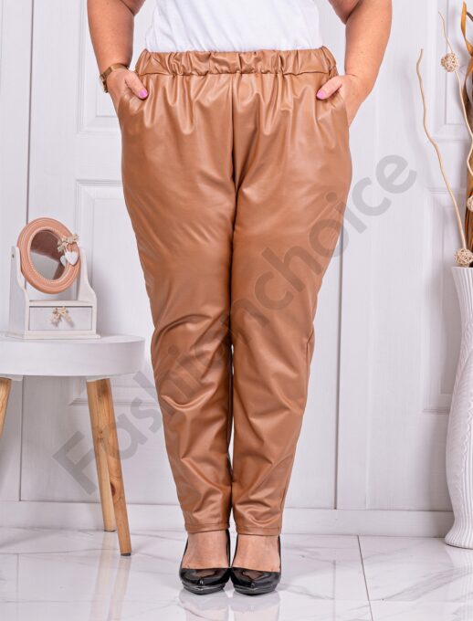 Plus size γυναικείο δερμάτινο παντελόνι-μπεζ-κωδ 2709-1