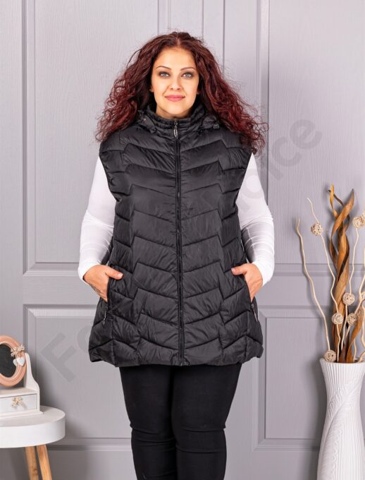 Plus size αμάνικο μπουφάν με κουκούλα /9XL-13XL/-μαύρο-κωδ 812