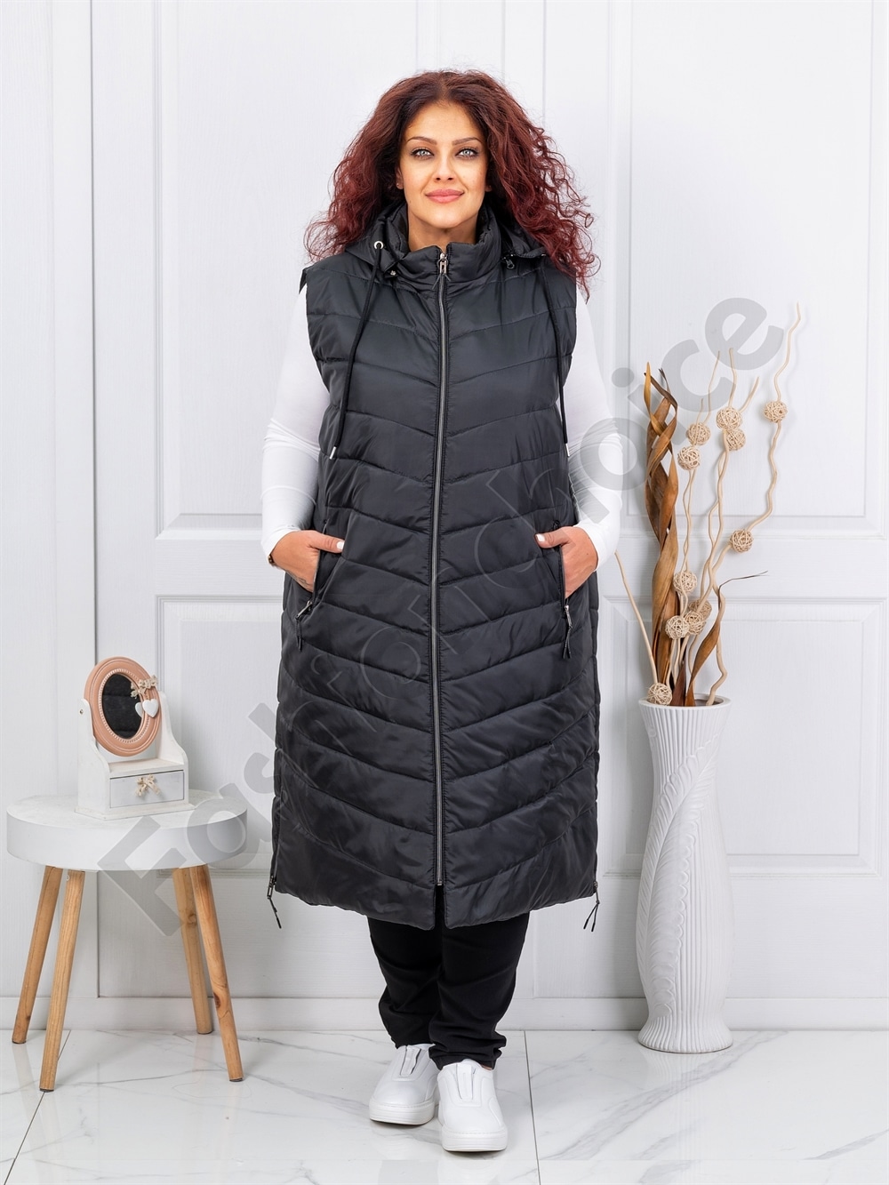 Plus size αμάνικο μπουφάν καπιτονέ μακρύ-μαύρο-κωδ 24048
