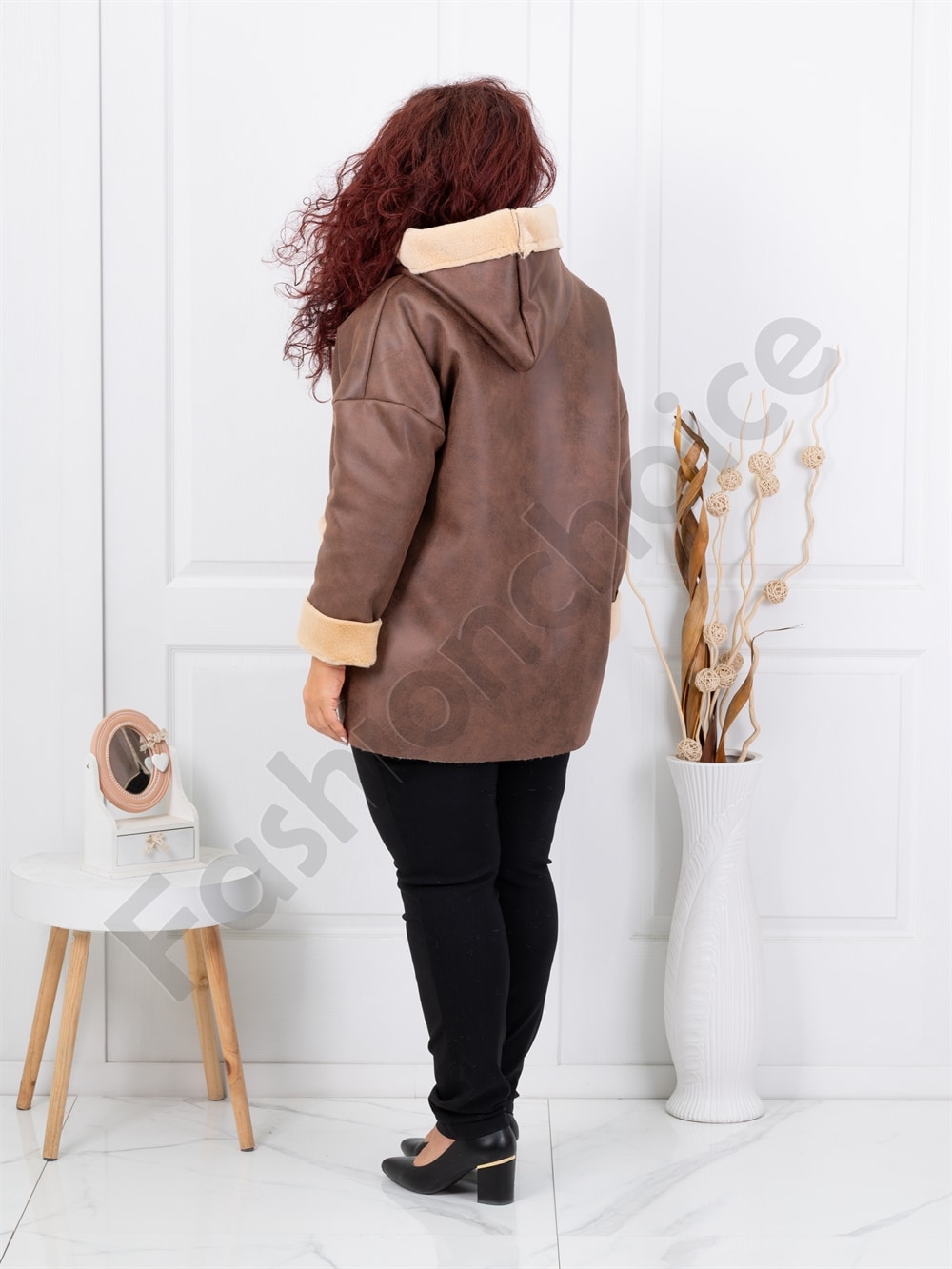 Plus size μπουφάν με εφέ σουέτ δέρματος και γούνα-μόκα-κωδ 1135-1