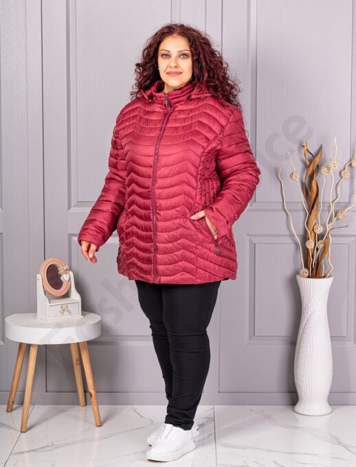 Plus size γυναικείο μπουφάν με κουκούλα /9XL-13XL/-μπορντό-κωδ 2328-1