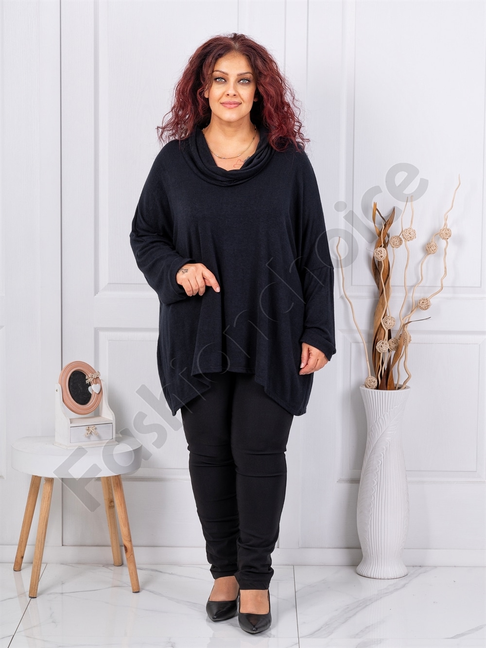 Plus size μπλούζα μακριά με ριχτό ντεκολτέ-μαύρο-κωδ 17561