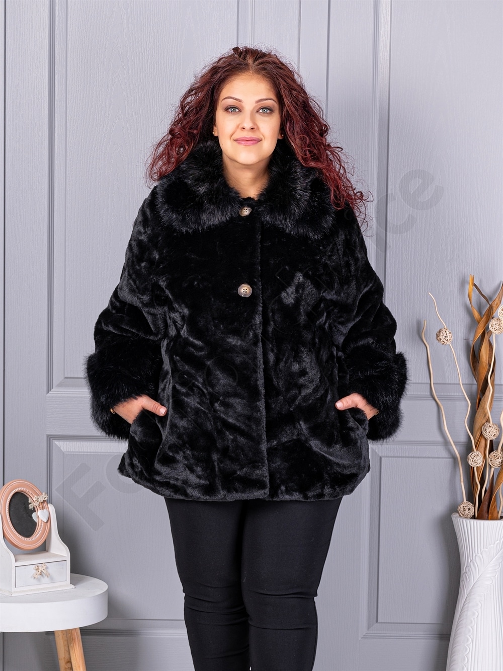 Plus size γούνινο παλτό με γιακά-γκρι-κωδ 230129-6