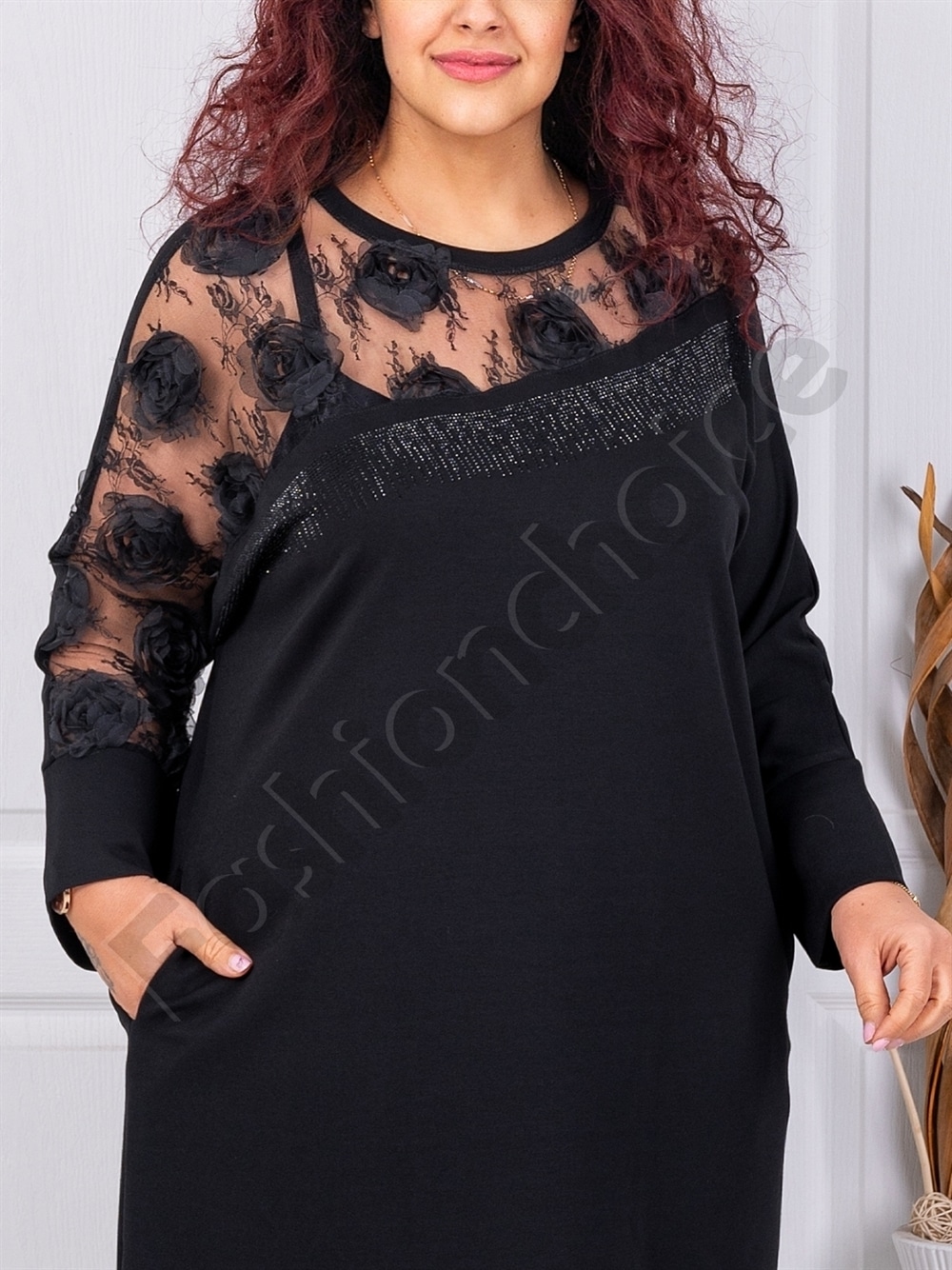 Plus size κομψό φόρεμα με φλοράλ τούλι διαγώνιο-μαύρο-κωδ 3832