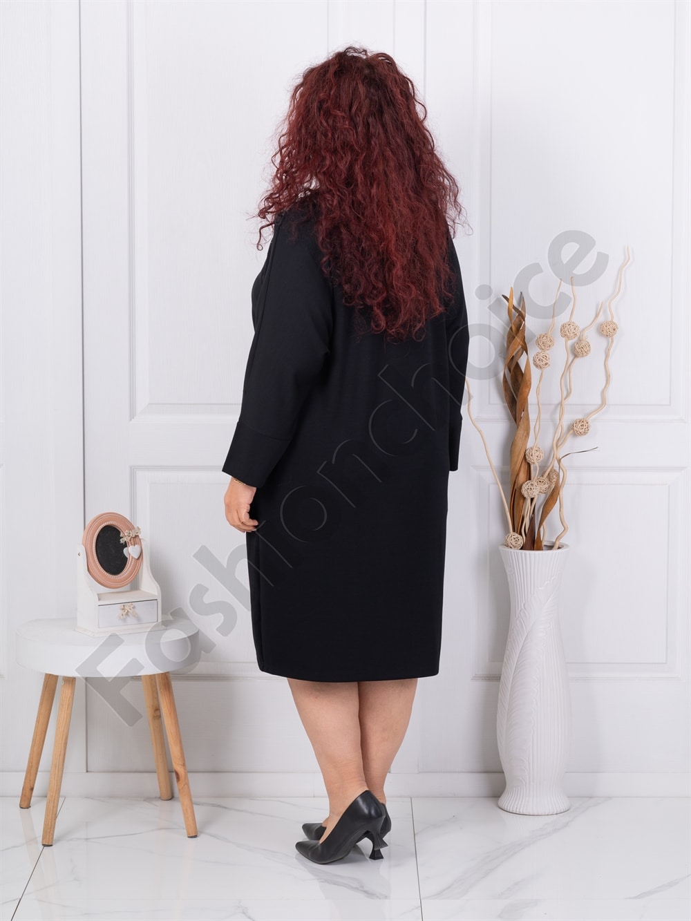 Plus size κομψό φόρεμα με φλοράλ τούλι διαγώνιο-μαύρο-κωδ 3832