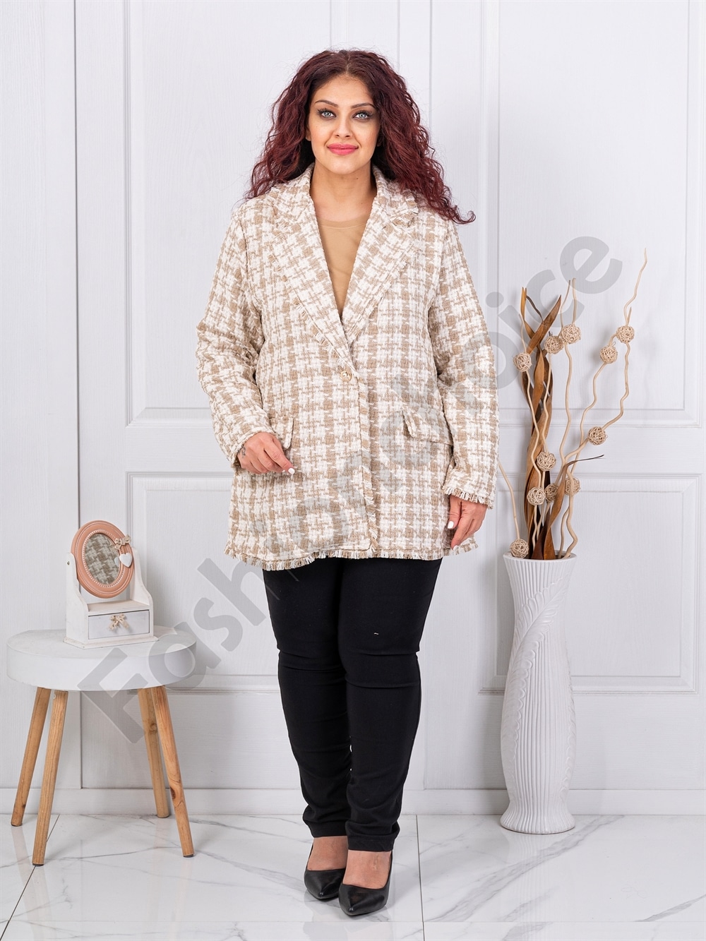 Plus size μπλέιζερ πιε ντε πουλ-μπεζ-κωδ 5031-1