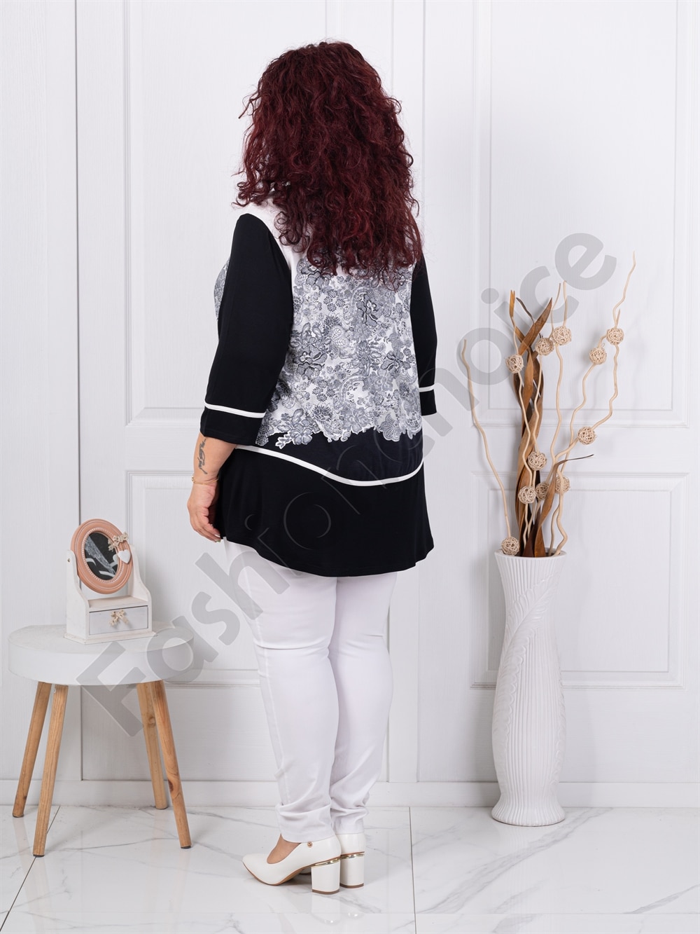 Plus size μπλούζα με ντεσέν απομίμηση δαντέλα-κωδ 24028