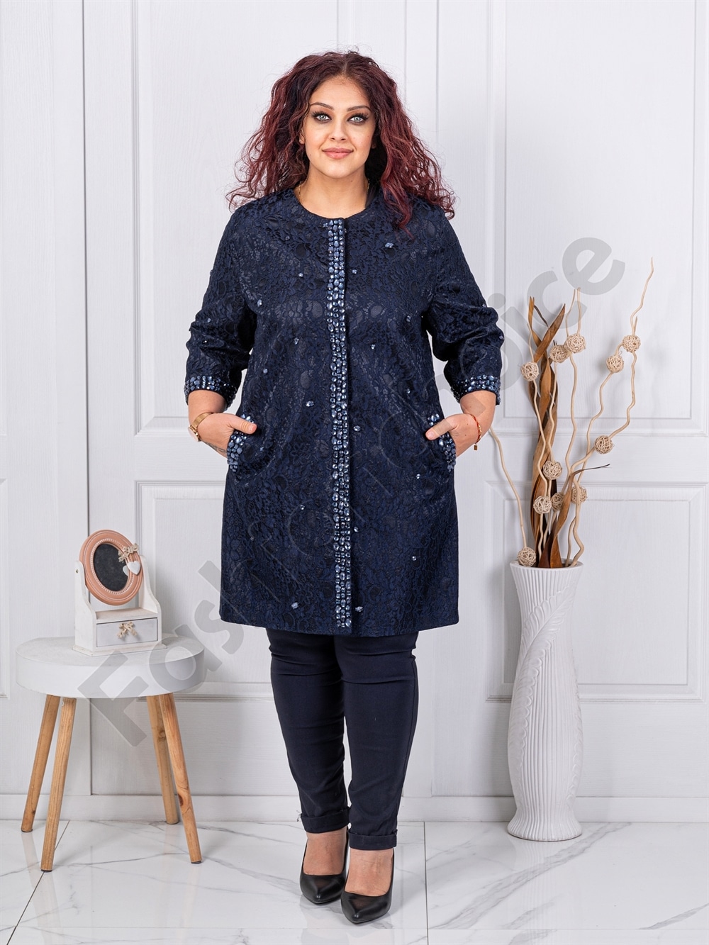 Plus size παλτό με δαντέλα και διακοσμητικές πέτρες-κωδ 3022